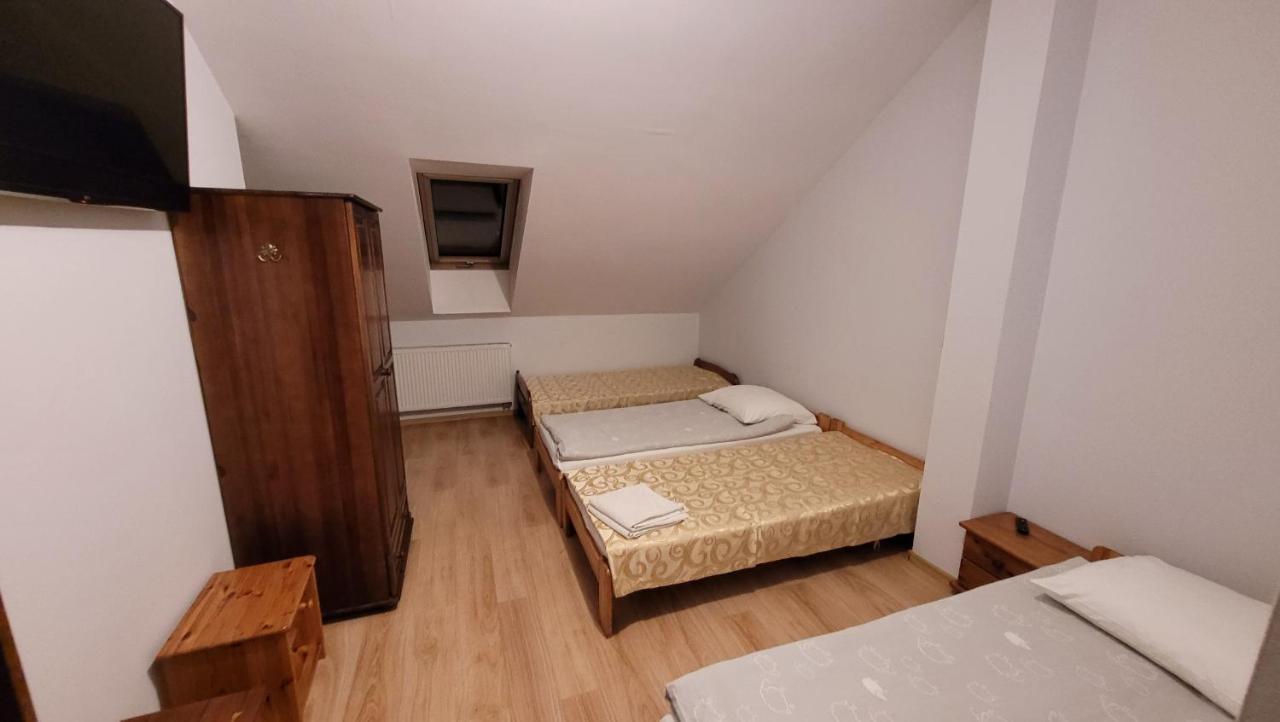 Zlota Roza Hotel Sedziszow Kültér fotó