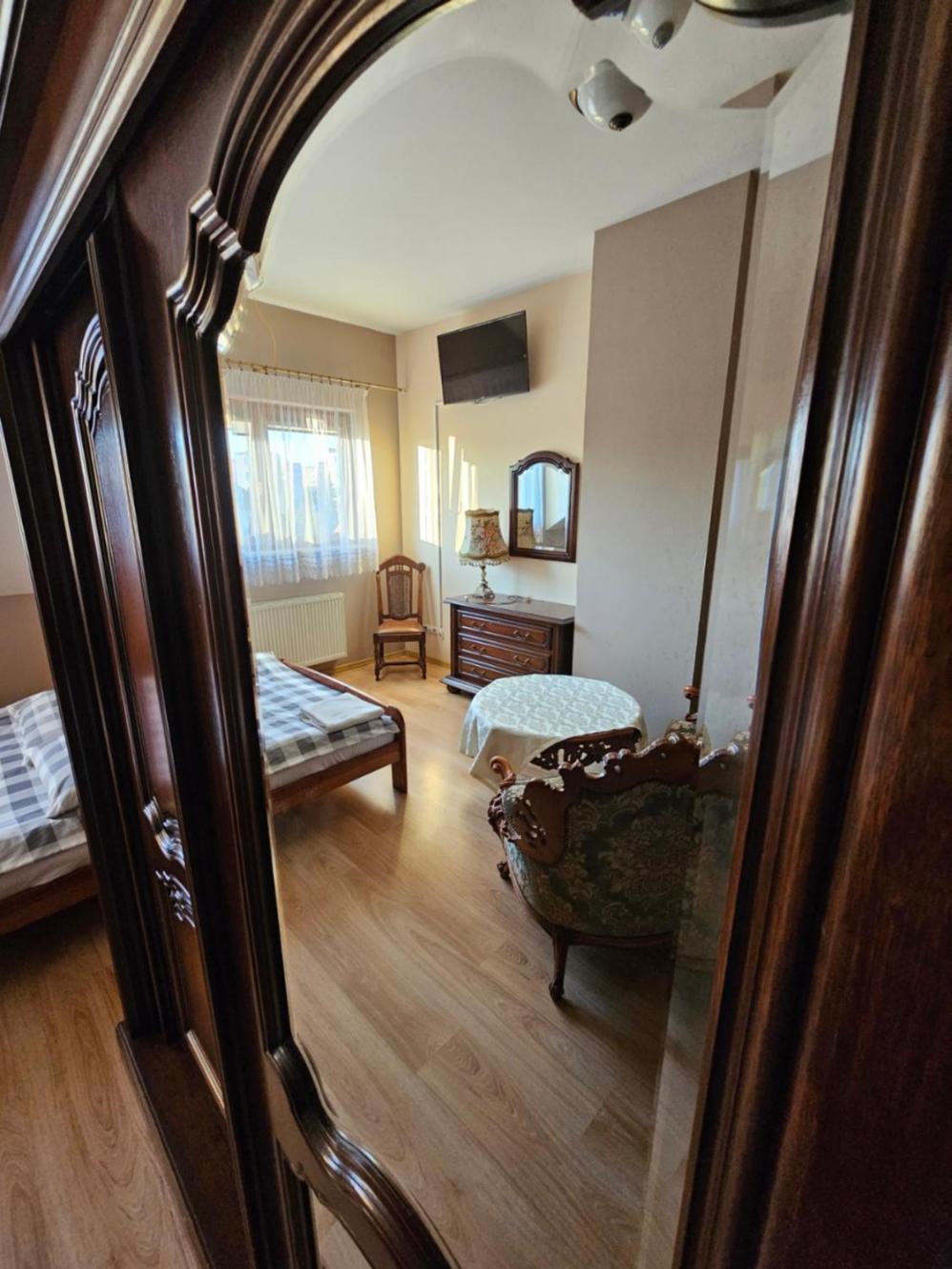 Zlota Roza Hotel Sedziszow Kültér fotó
